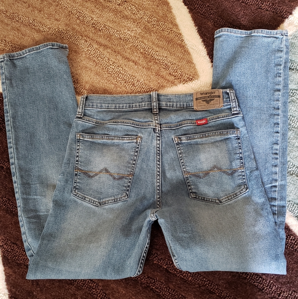 Wrangler slim straight flex jeans size 30x30